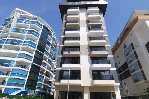 1+1 Apartment  in Mahmutlar, Antalya, Turkey No. 216339