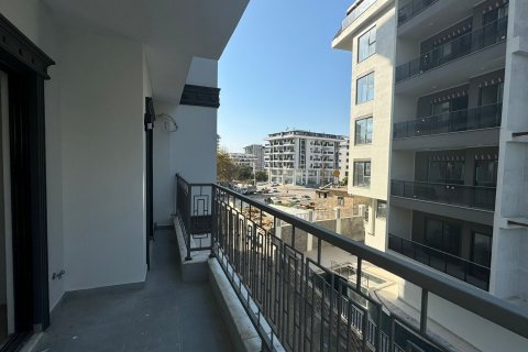 1+1 Apartment  in Mahmutlar, Antalya, Turkey No. 216341