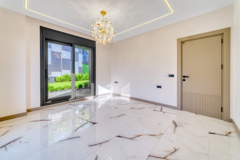 Villa for sale in Kestel, Antalya, Turkey, 4 bedrooms, 688m2, No. 211230 – photo 25
