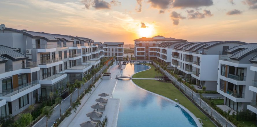 4+1 Apartment in Manavgat, Antalya, Turkey No. 211785