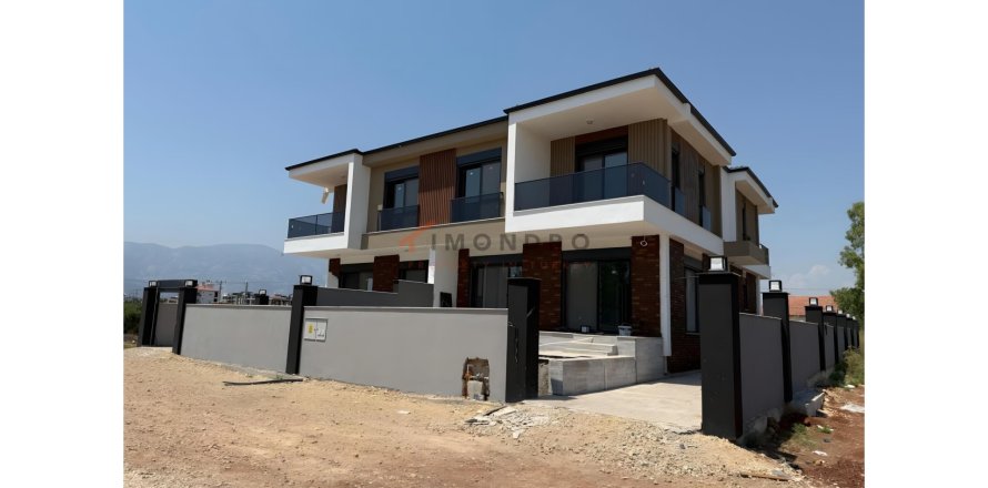 5+1 Villa  i Dosemealti, Antalya, Turkiet Nr. 215086