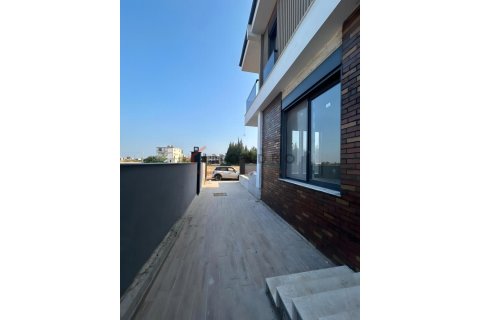 5+1 Villa  i Dosemealti, Antalya, Turkiet Nr. 215086 - 28