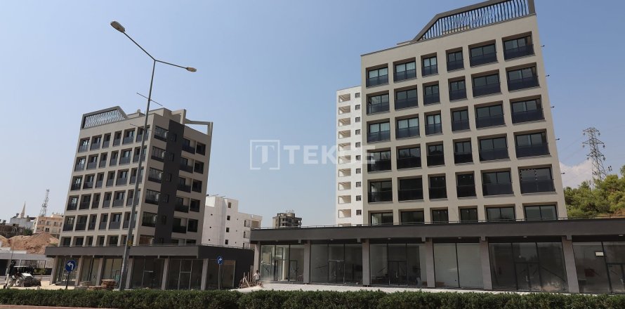 2+1 Apartment  in Mersin, Turkey No. 237833
