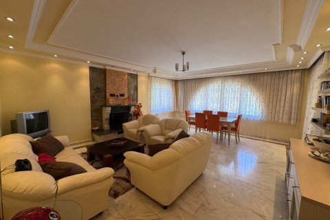 3+1 Villa  in Kestel, Schleimbeutel, Türkei Nr. 217431 - 2