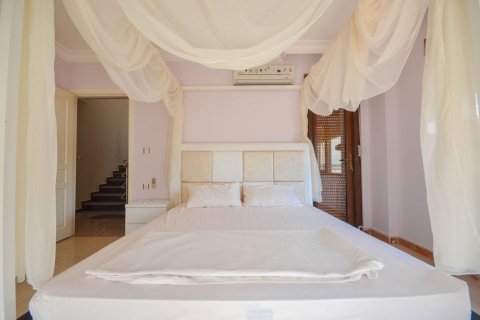 5+1 Villa i Mahmutlar, Antalya, Tyrkiet Nr. 217433 - 8