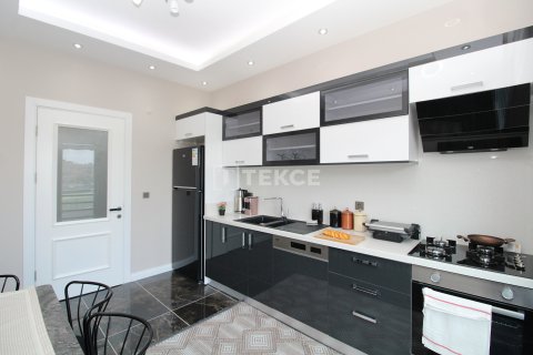 Продажа квартиры в Чинарджике, Ялове, Турция 2+1, 100м2, №213518 – фото 9
