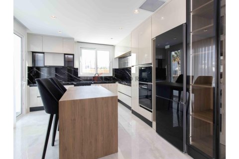 Villa for sale in Girne, Northern Cyprus, 4 bedrooms, 200m2, No. 224529 – photo 7