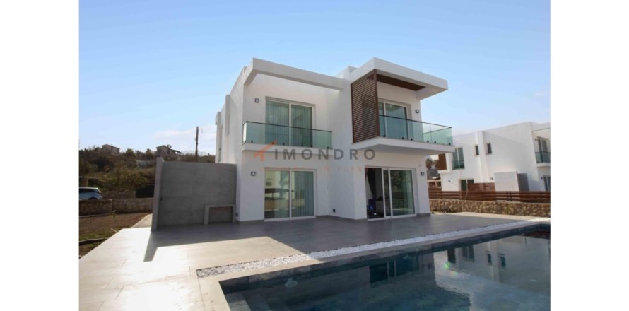 4+1 Villa in Girne, Northern Cyprus No. 224529
