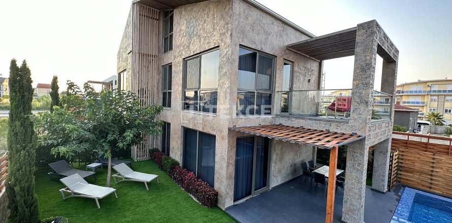3+1 Villa i Serik, Antalya, Tyrkia Nr. 223356