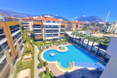 آپارتمان در Tosmur،  Alanya ، ترکیه 3 خوابه ، 220 متر مربع.  شماره 225007