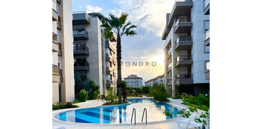 3+1 Lejlighed  i Konyaalti, Antalya, Tyrkiet Nr. 215014