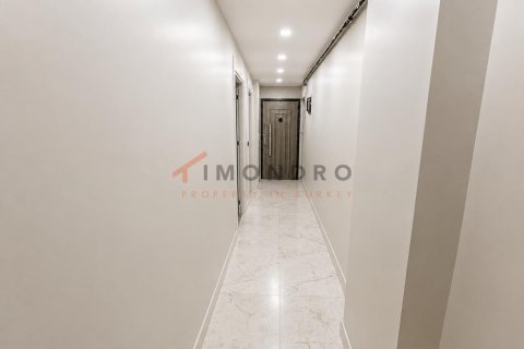 1+1 Wohnung in Besiktas, Istanbul, Türkei Nr. 229033 - 13