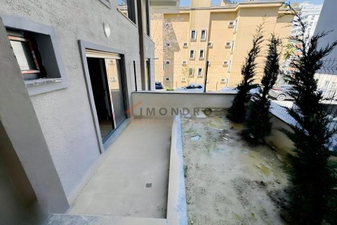 1+1 Wohnung in Besiktas, Istanbul, Türkei Nr. 229033 - 3