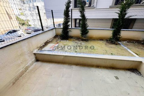 1+1 Wohnung in Besiktas, Istanbul, Türkei Nr. 229033 - 19