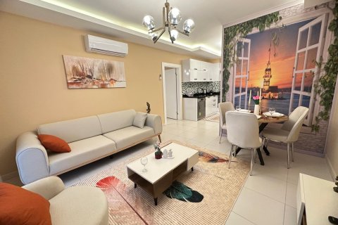 1+1 Leilighet  i Mahmutlar, Antalya, Tyrkia Nr. 217628