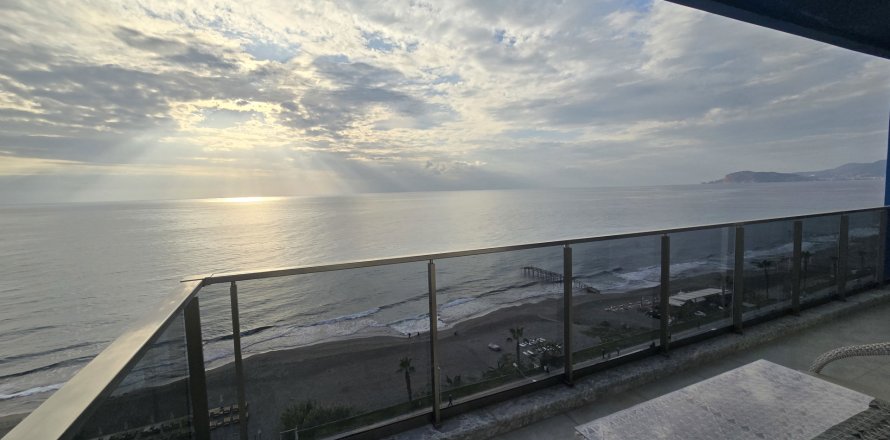 2+1 Leilighet i Mahmutlar, Antalya, Tyrkia Nr. 217922