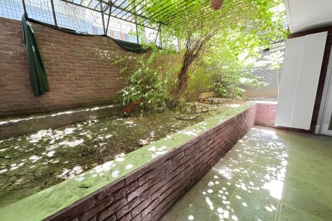 2+1 Apartment  in Fatih, Istanbul, Turkey No. 228528