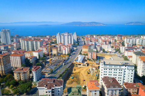 3+1 Apartment  in Istanbul, Turkey No. 100663