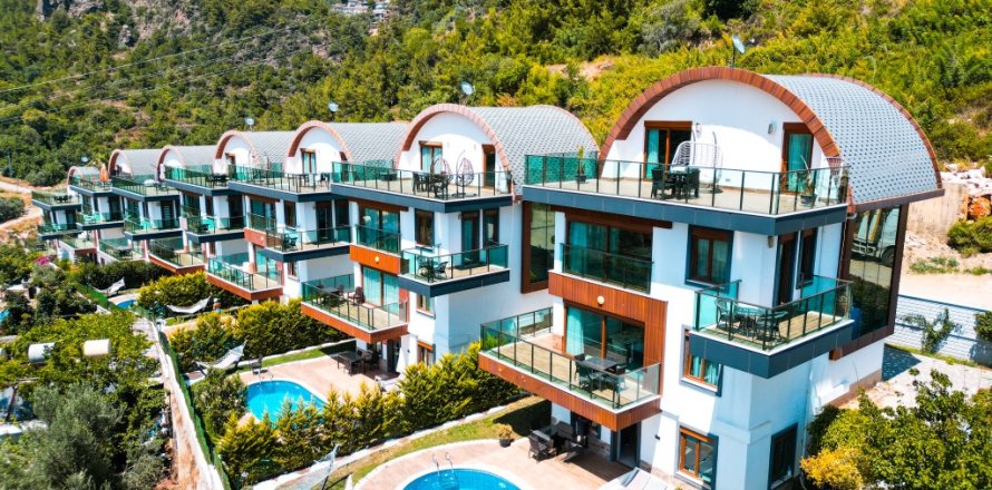 5+1 Villa  i Alanya, Antalya, Tyrkia Nr. 237936