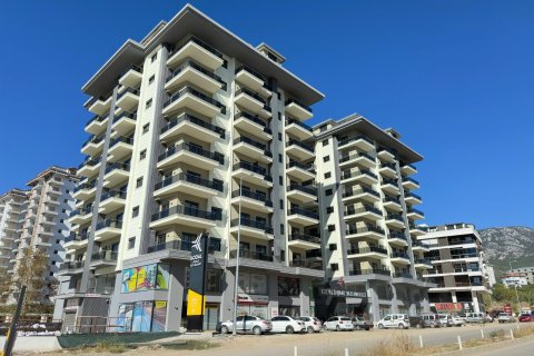 1+1 Apartment  in Mahmutlar, Antalya, Turkey No. 221494