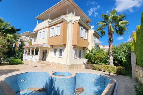 4+1 Villa  in Incekum, Antalya, Türkei Nr. 221495