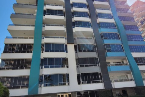 2+1 Apartment  in Mahmutlar, Antalya, Turkey No. 227705
