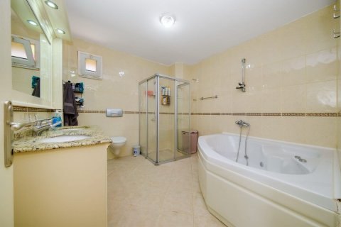 Villa for sale in Alanya, Antalya, Turkey, 4 bedrooms, 250m2, No. 216747 – photo 18