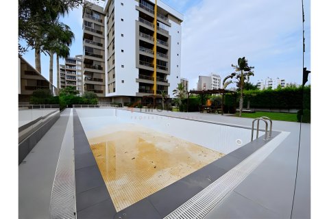 2+1 Lägenhet i Konyaalti, Antalya, Turkiet Nr. 216103 - 2