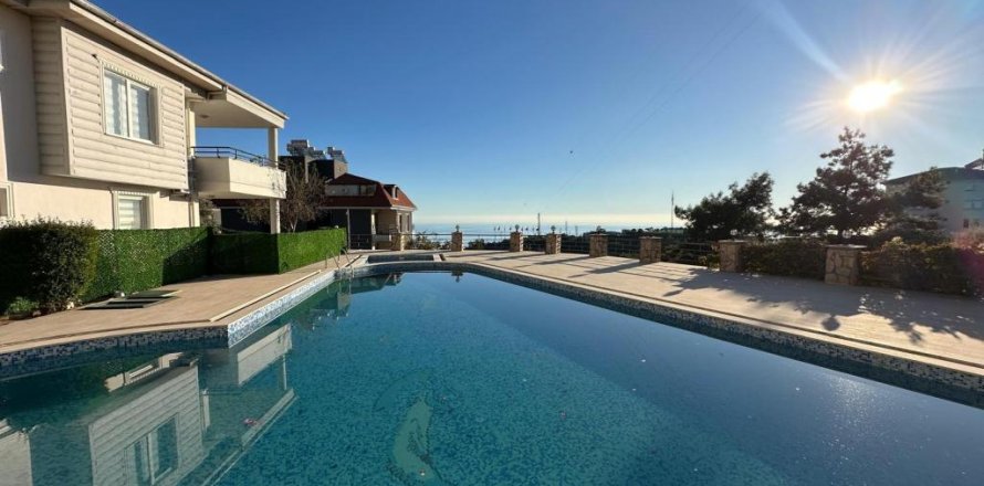Villa i Alanya, Antalya, Tyrkia Nr. 222424
