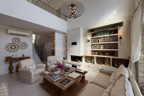 Villa 6+1 Çeşme, İzmir, Türkiye №212146 - 4