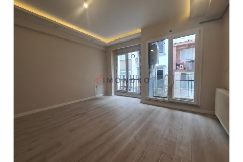 آپارتمان در Besiktas،  Istanbul ، ترکیه 2 خوابه ، 75 متر مربع.  شماره 215874