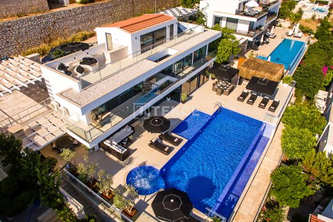 4+1 Villa  i Kas, Antalya, Tyrkia Nr. 221600 - 11