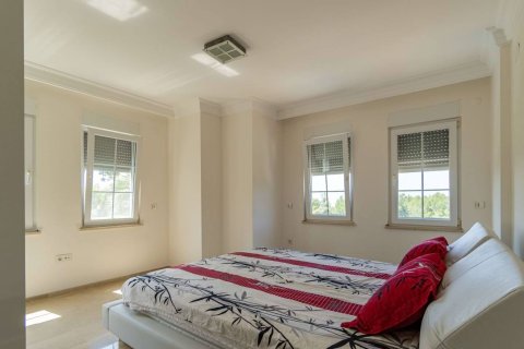 Villa for sale  in Avsallar, Antalya, Turkey, 4 bedrooms, 290m2, No. 226888 – photo 9