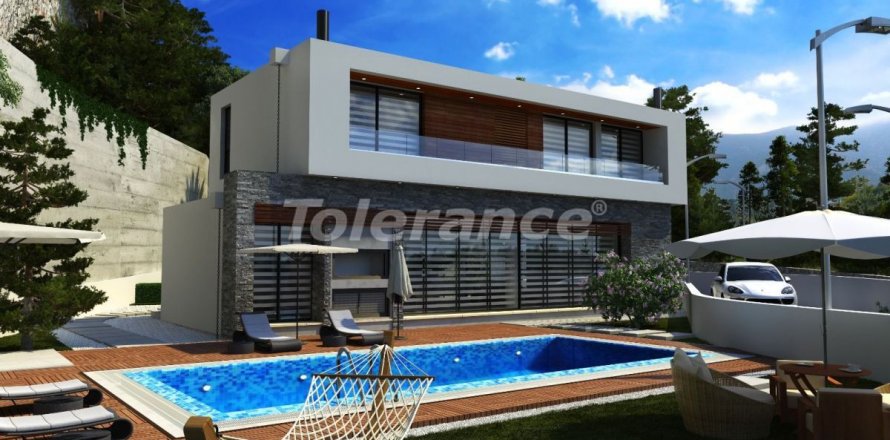 4+1 Villa  in Bellapais, Girne, Northern Cyprus No. 105997