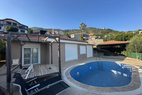 Villa  i Oba, Antalya, Tyrkia Nr. 237472