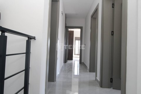 آپارتمان در  Belek ، ترکیه 4 خوابه ، 185 متر مربع.  شماره 43775 - 29