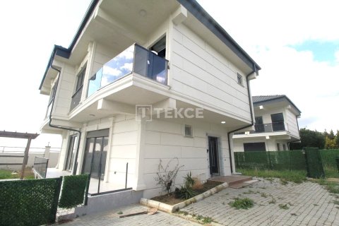 Вилла  3+1 в Силиври, Стамбул, Турция №222158