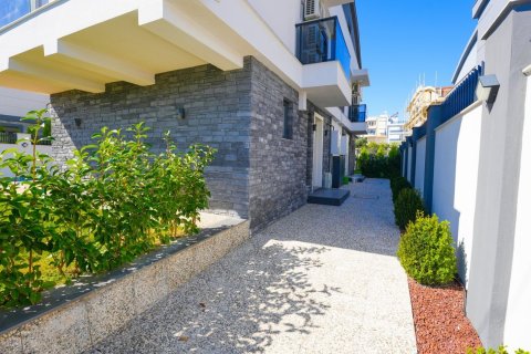 ویلا در Muratpasa، Antalya ، ترکیه 3 خوابه ، 280 متر مربع. شماره 212031