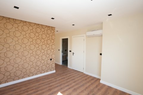 3+1 Villa  i Muratpasa, Antalya, Turkiet Nr. 212031 - 32