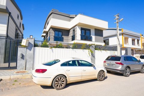 3+1 Villa  i Muratpasa, Antalya, Turkiet Nr. 212031 - 34