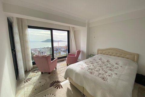 Продажа виллы  в Дикили, Измире, Турция 6 комн., 220м2, №223285 – фото 20