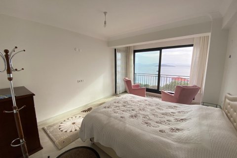 Продажа виллы  в Дикили, Измире, Турция 6 комн., 220м2, №223285 – фото 8