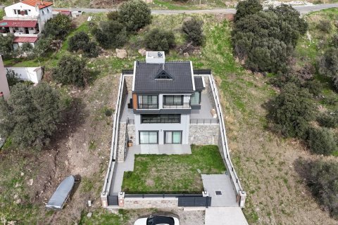 Продажа виллы  в Дикили, Измире, Турция 6 комн., 220м2, №223285 – фото 23