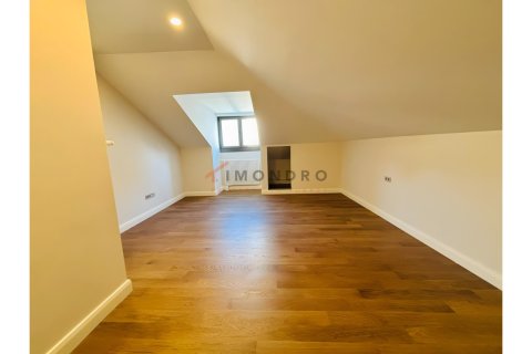 5+1 Wohnung  in Besiktas, Istanbul, Türkei Nr. 215315 - 21