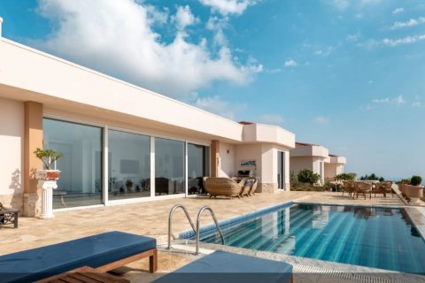 3+1 Villa in Incekum, Antalya, Turkey No. 217597