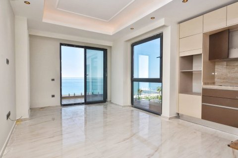 2+1 Apartment  in Mahmutlar, Antalya, Turkey No. 215968