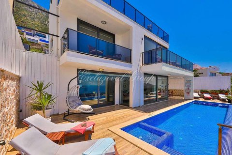 3+1 Villa  i Kalkan, Antalya, Tyrkiet Nr. 215969
