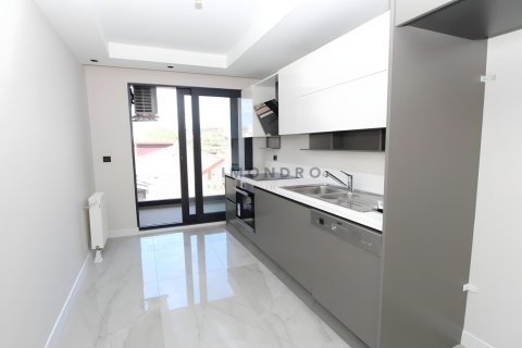 Apartment for sale in Üsküdar, Istanbul, Turkey, 5 bedrooms, 233m2, No. 217264 – photo 20