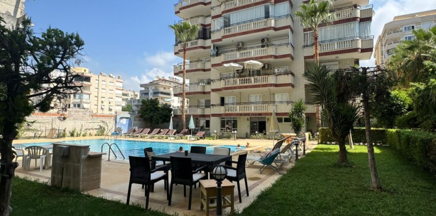 4+1 Apartment  in Alanya, Antalya, Turkey No. 216875