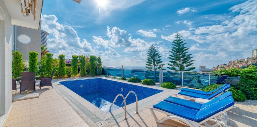4+1 Villa  in Alanya, Antalya, Turkey No. 216879